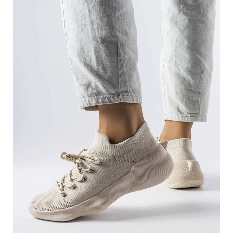 D/GMR Beige Women's Sports Shoes Côté 2