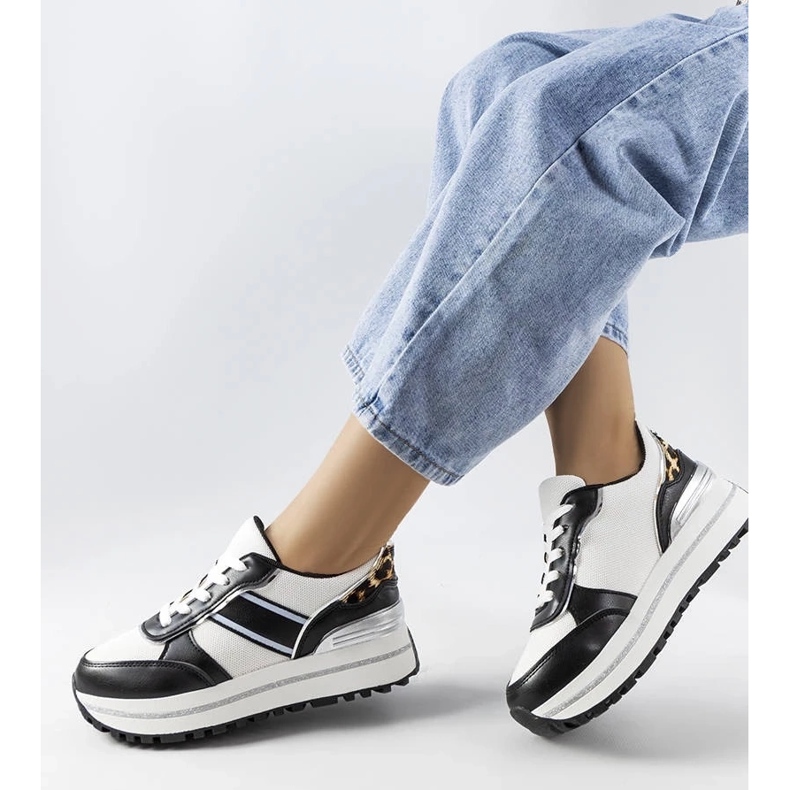 D/GMR Svarta sneakers med glitterinlägg från Lang 1