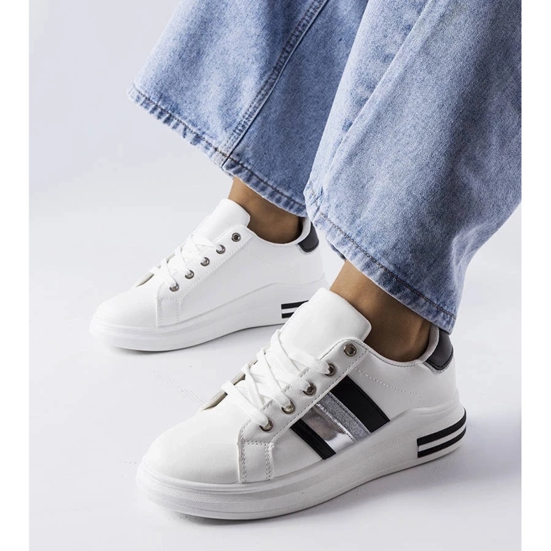 D/GMR Svarta och vita platåsneakers från Sacaton 1