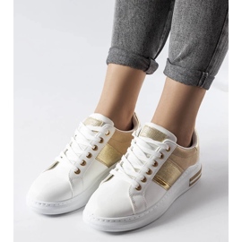 D/GMR Vita sneakers med beige inlägg från Deans 1