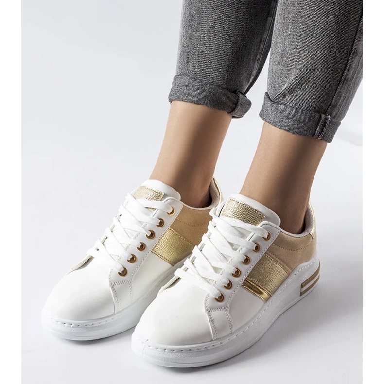 D/GMR Vita sneakers med beige inlägg från Deans 1