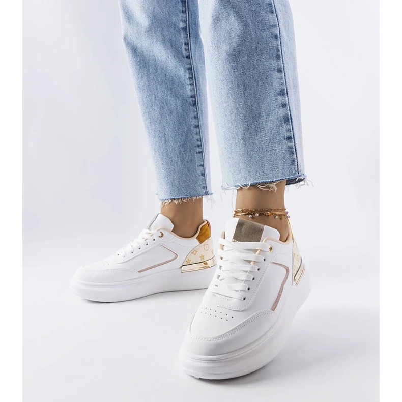 D/GMR Vita sneakers med beige inlägg från Margarita 2