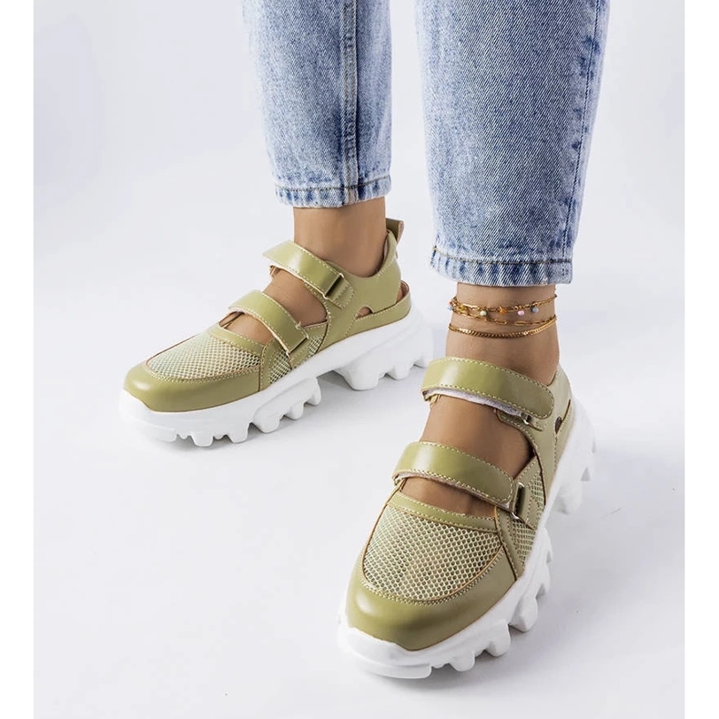 D/GMR Gröna sneakers på massiv sula från Djurs 2