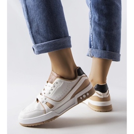 D/GMR Vita sneakers med beige inlägg från Willson 2