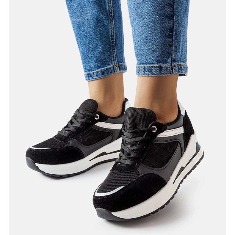 D/GMR Svarta sneakers med Genovesee-inlägg 2