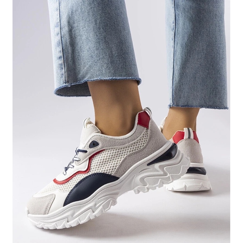 D/GMR Vita sneakers med synlig slitbana från Rosita 2