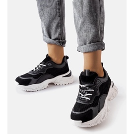 D/GMR Svarta sneakers med synlig slitbana från Rosita 1