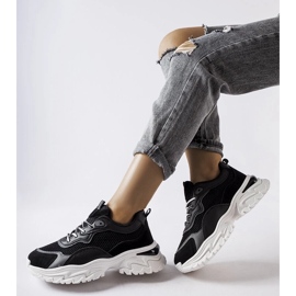 D/GMR Svarta sneakers med synlig slitbana från Rosita 2