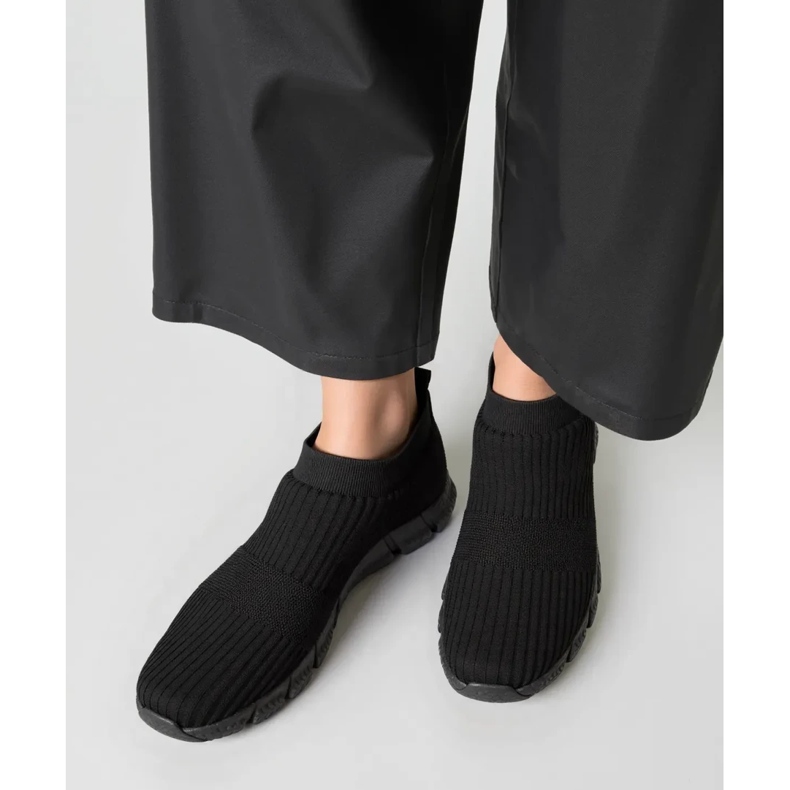 Kvinnors svarta stövlar 2