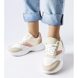 D/GMR Beige och vita sneakers med en guldfärgad accent 1