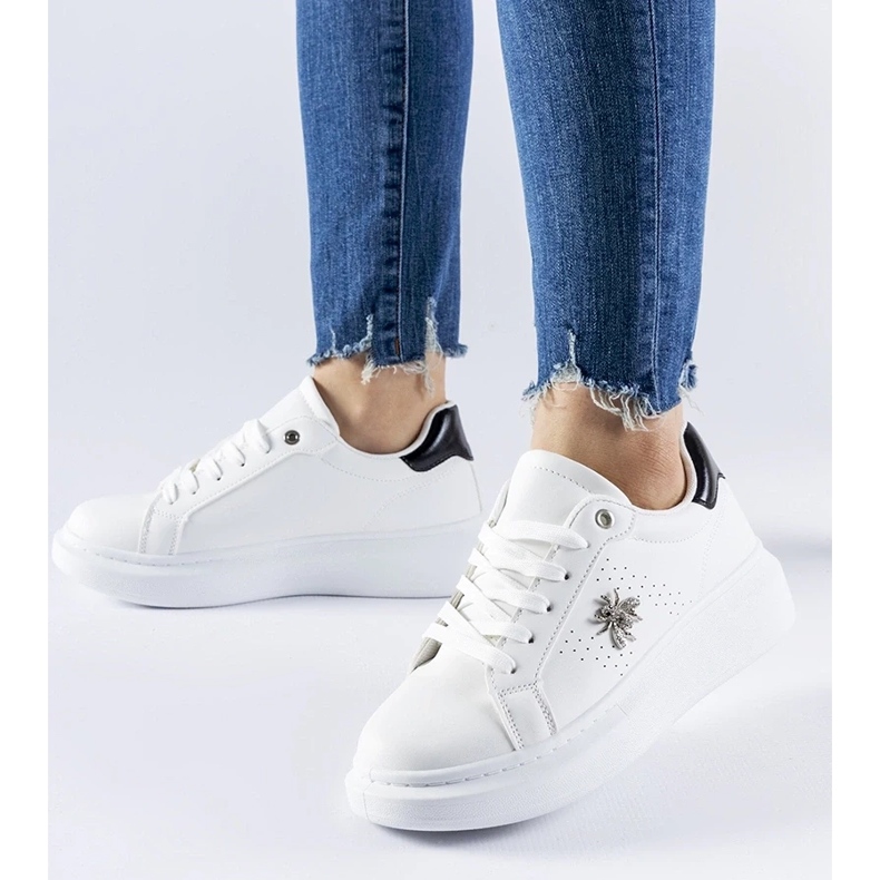 D/GMR Vita sneakers med Fairfax-applikation i zirkon 2