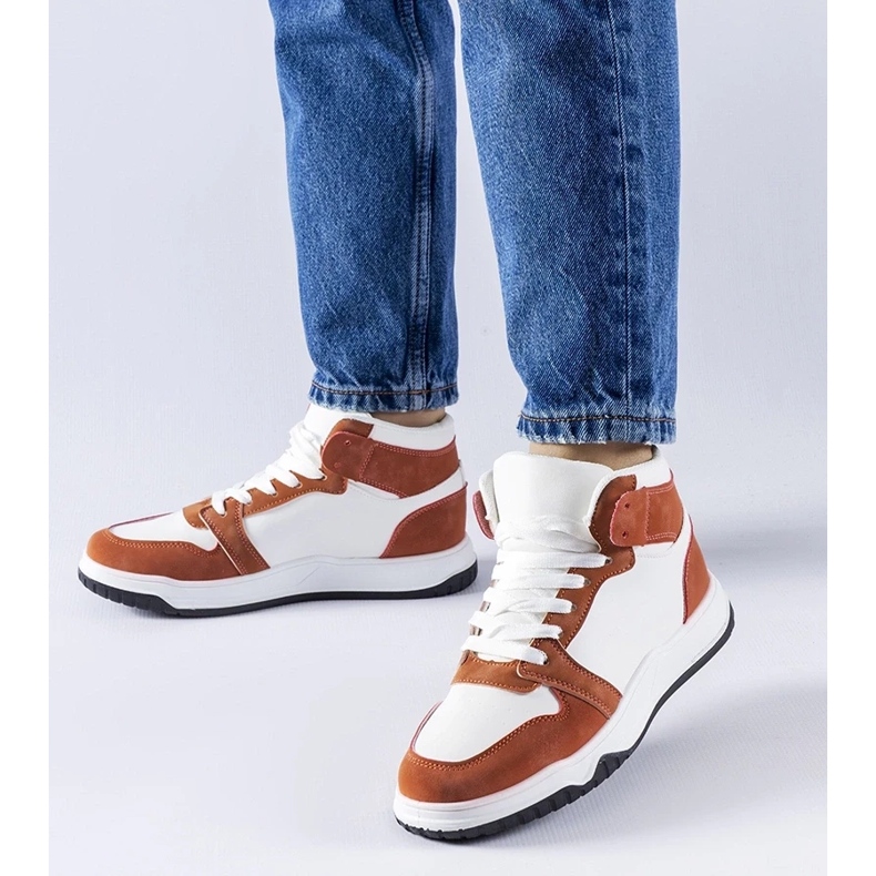 D/GMR Elizabeths vita och bruna high-top sneakers 1