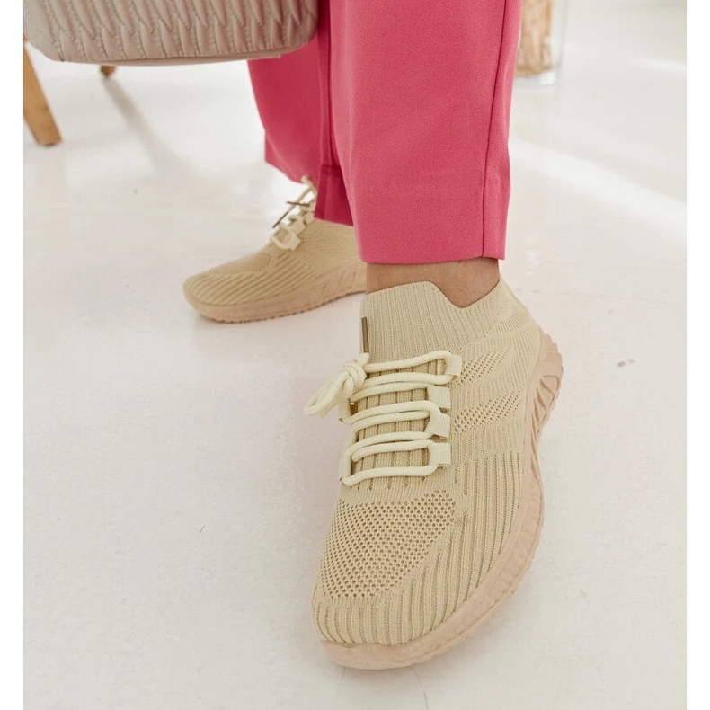 D/GMR Sneakers i beige tyg från Ornella 1