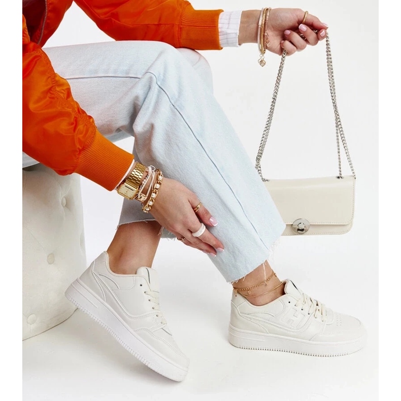 D/GMR Beige sneakers på Mentha-plattformen 1