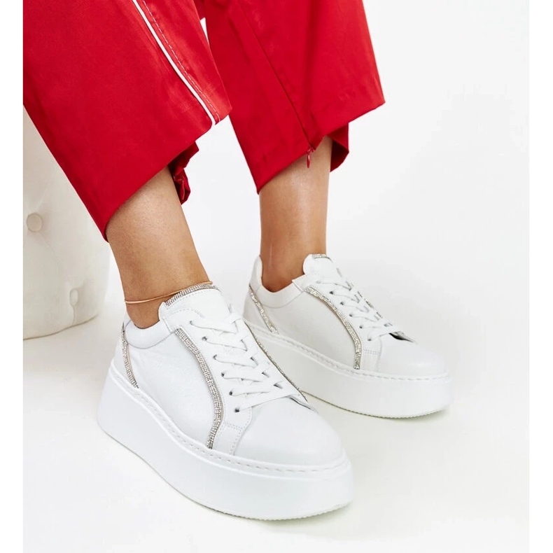 D/GMR Karino vita läder sneakers med strass 1