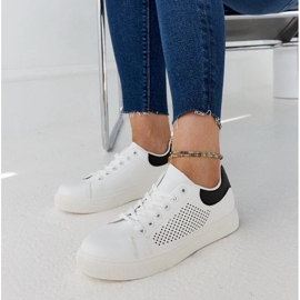 D/GMR Vita genombrutna Semhar sneakers 1