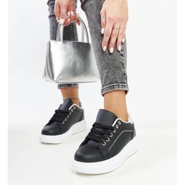 D/GMR Svarta sneakers med dekorativa Perica-rhinestones 2