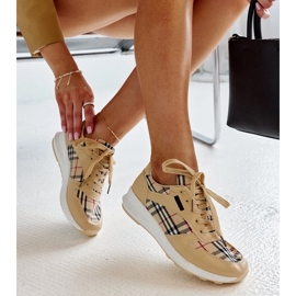 Beige sneakers i Afifah rutiga 2