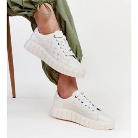 Beige läder sneakers från Zvonka 2