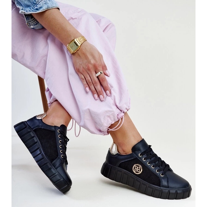 Svarta lädersneakers med massiv Viera-sula 2