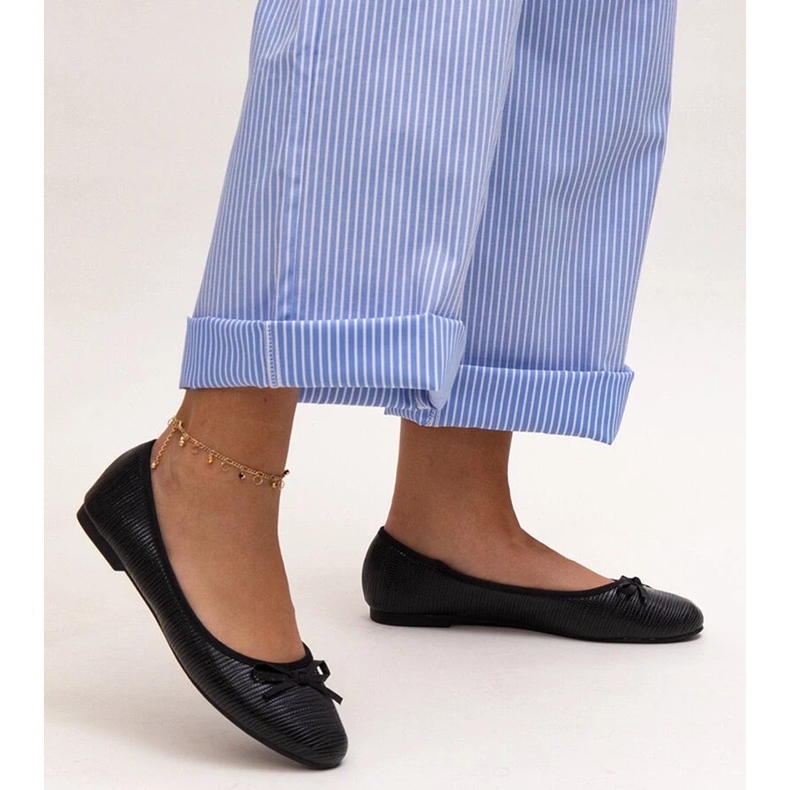 Svarta balettlägenheter med rosett och läderinlägg från Rosaly 2