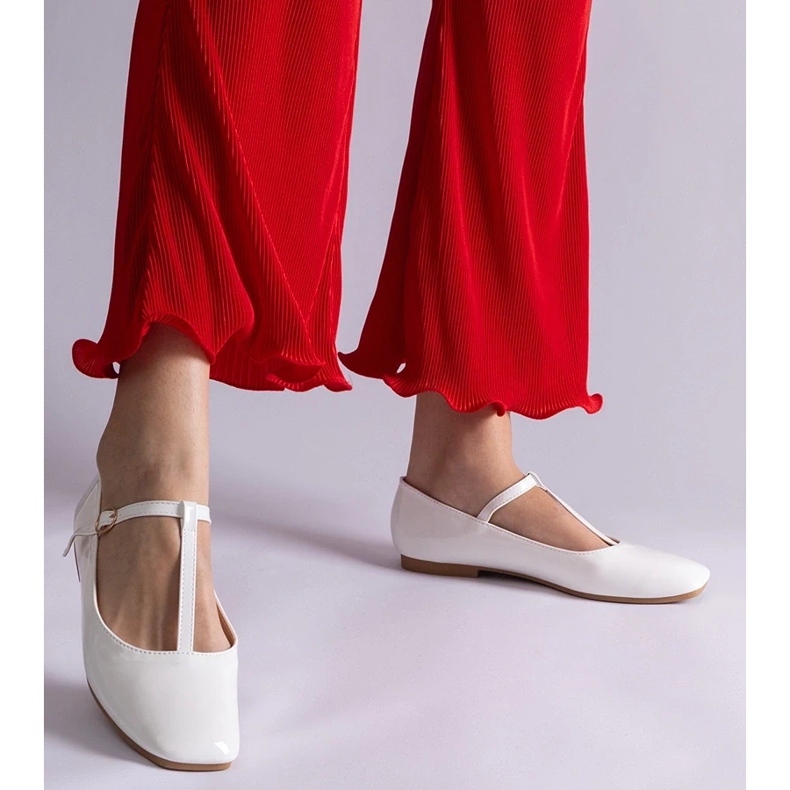 D/CEO Vita patenterade balettlägenheter med Marseille-bälte 2