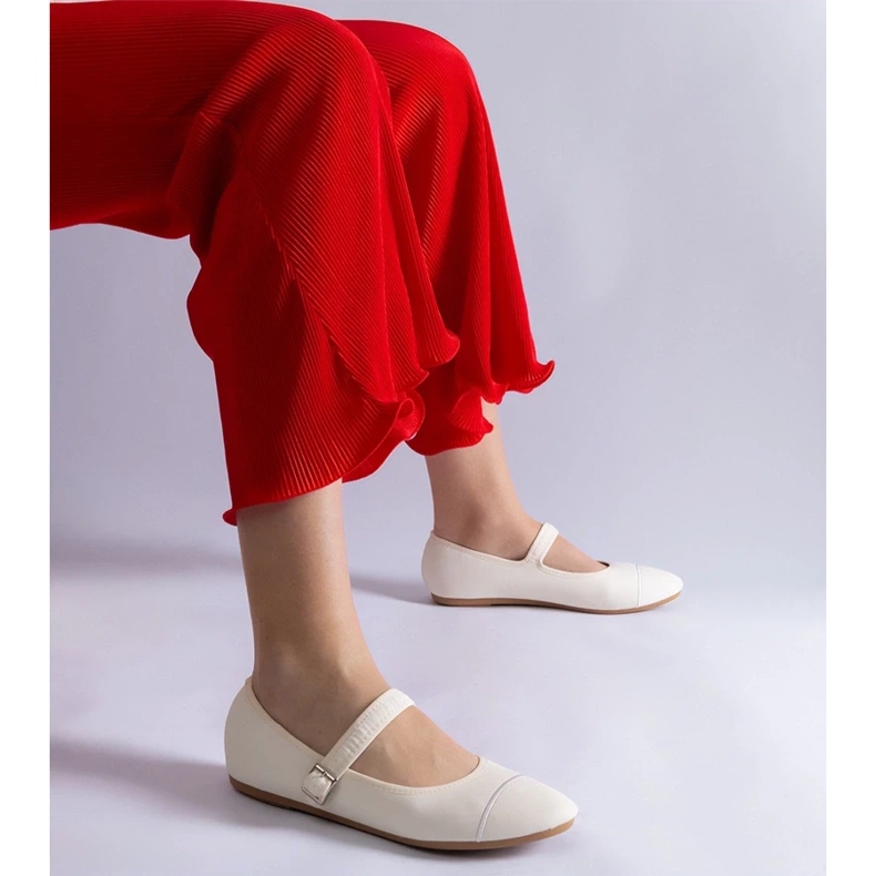 D/CEO Vita balettplattor med matt finish, knäppta med ett Longhola-spänne 2