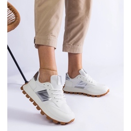 D/CEO Vita sneakers med synligt Restia-skydd 2