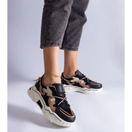 D/CEO Svarta sneakers dekorerade med en Valdez zirkonsnöre 2