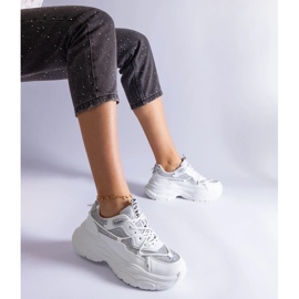 D/CEO Vita sneakers med Rigel glitterinlägg 1