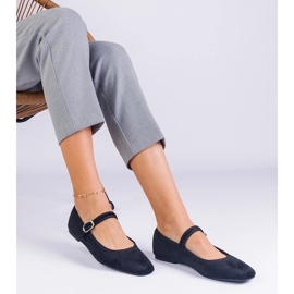 D/CEO Svarta ballerinor med ett elastiskt band och en fyrkantig näsa av Averina 2