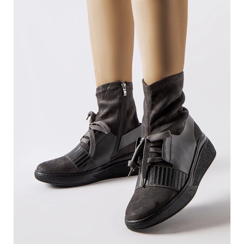 D/CEO Grå Spoleto stövlar med kilade strumpor 1