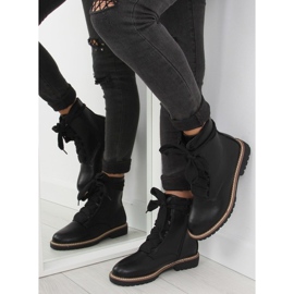 Svarta snörstövlar 8308 svart 2