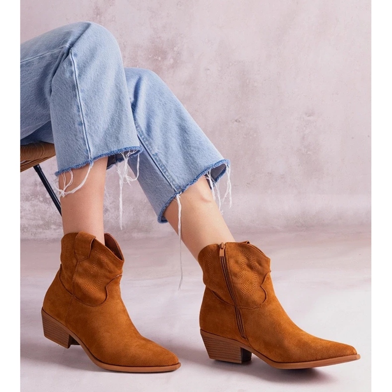 D/CEO Erinne bruna stövlar 1