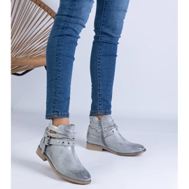 Silver Flat Boots med en utskärning och ett spänne 1