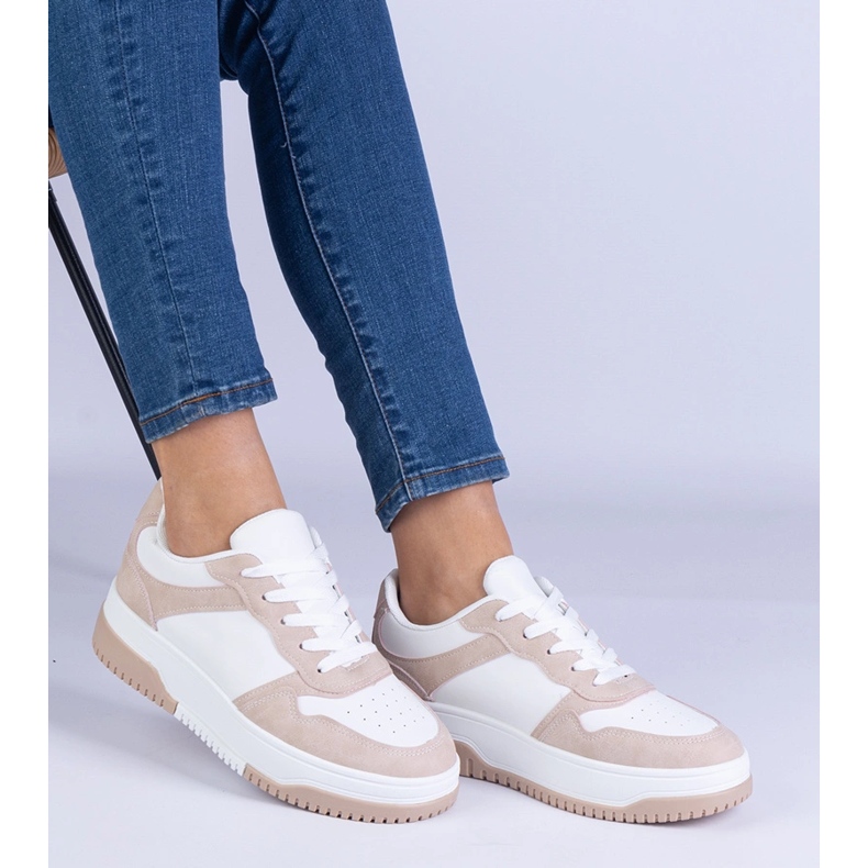Bruna sneakers på en tjock sula 1