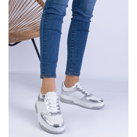 Silver sneakers på en tjock sula silver- 1