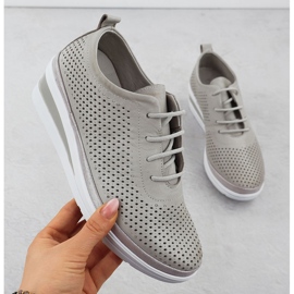 Läder kvinnors sportskor på en OpenWork Wedge Grey T.Sokolski W24-150 grå 1