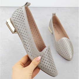 Kvinnors skor på en dekorativ klacköppning Beige Potocki SZ12574 1