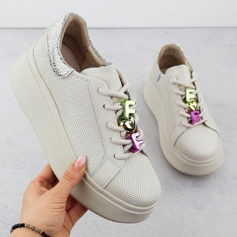 Sportskor på Filippo Paw588a -plattformen Beige 1