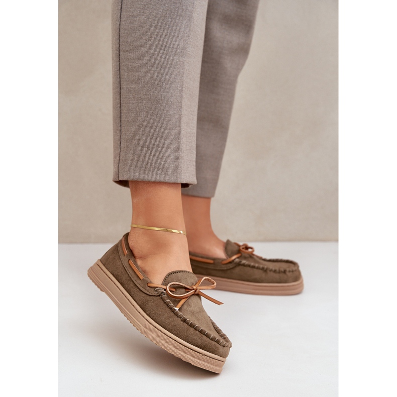 Kvinnors loafers på en platt sula mörkgrön 2