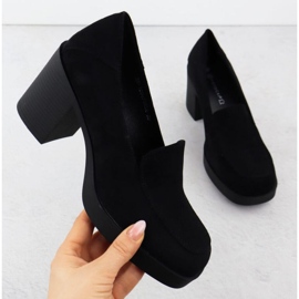 Potocki markerar skor i SZ12547 WOL288A svart 1