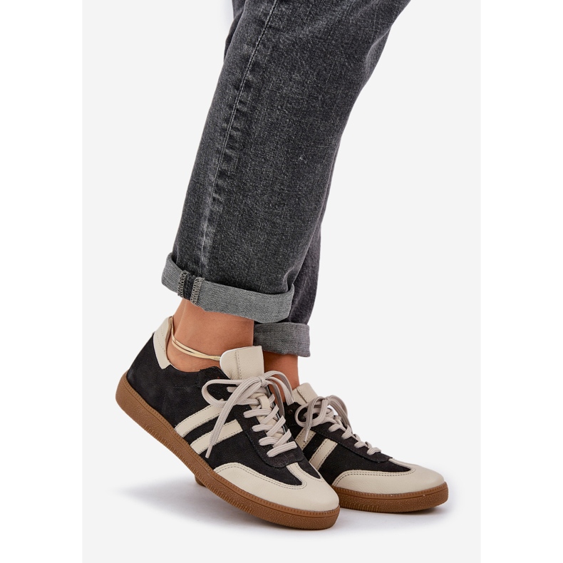 Zazoo N1068 Läder Låga kvinnors svarta sneakers 1