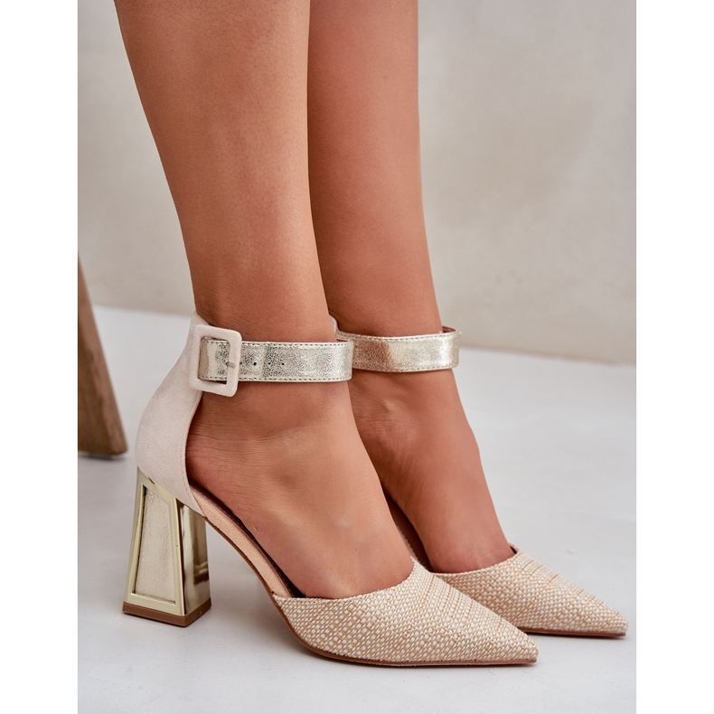 Sandaler på stolpen med spetsiga tårguld gyllene 2