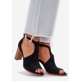 Sandaler på Eco Suede Post Black svart 1