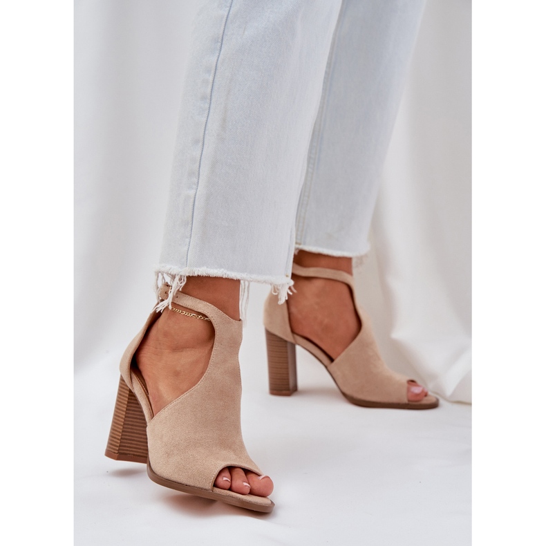 Sandaler på Eco Suede Post Beige 2