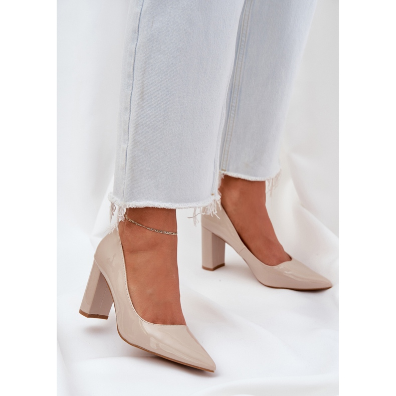 Seastar Målade pumpar på bar klackar beige 2