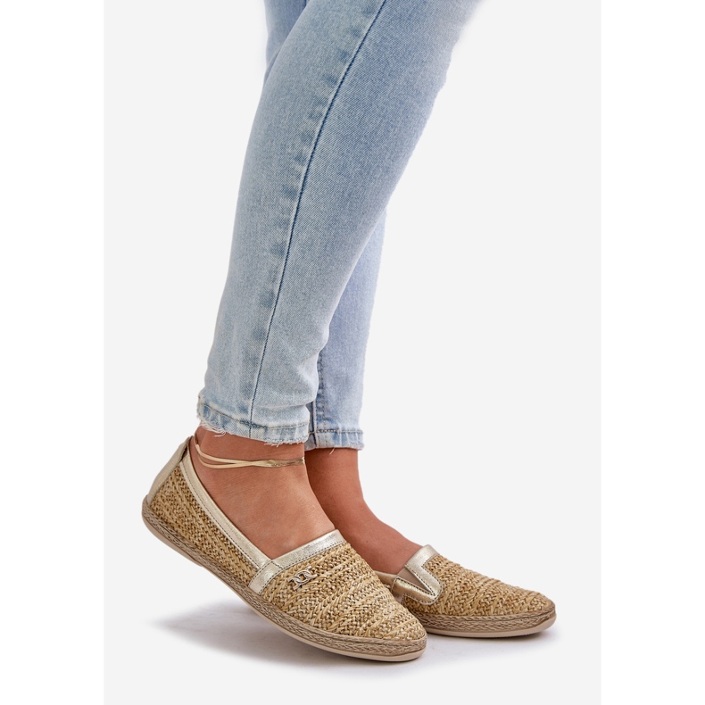 Elegant läder espadrilles med en zazoo 10178 beige och guld fläta 1