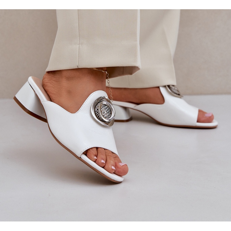 Jezzi Eleganta kvinnors låga hjul med en vit dekoration 2