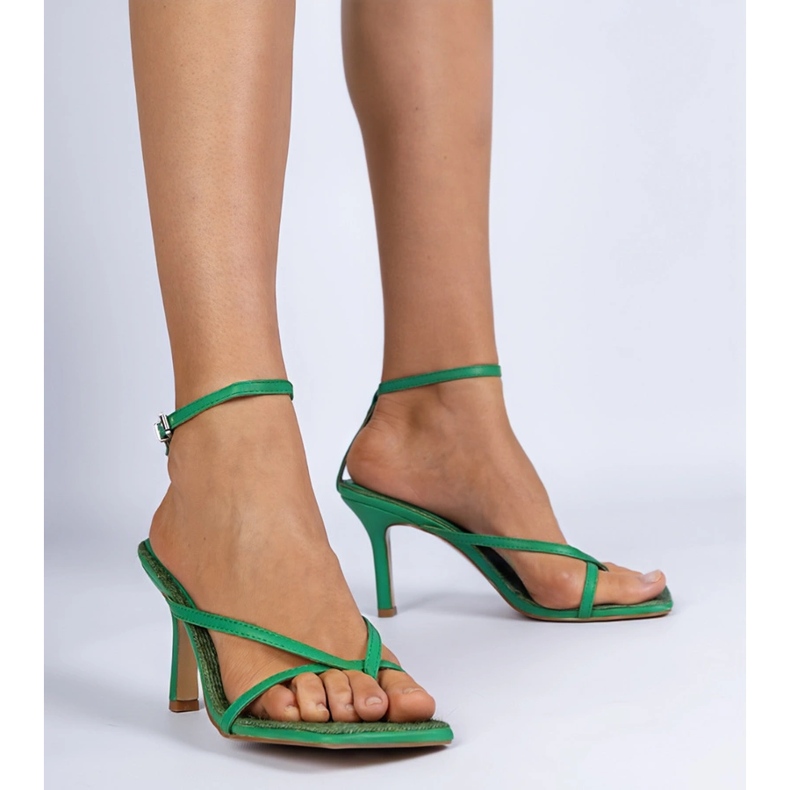 Gröna sandaler japanska på szpilka 1